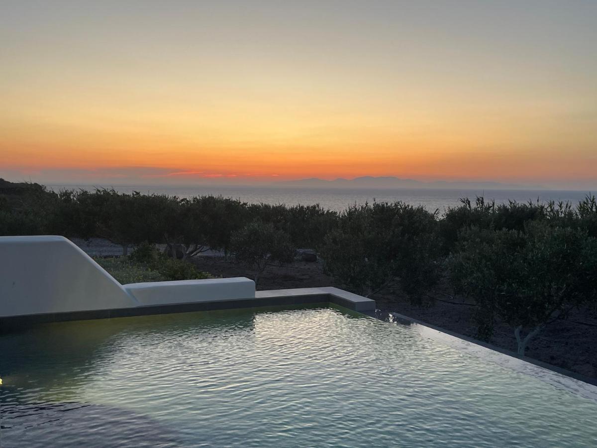 Saint John Oia-Villas With Private Heated Pool Exterior photo